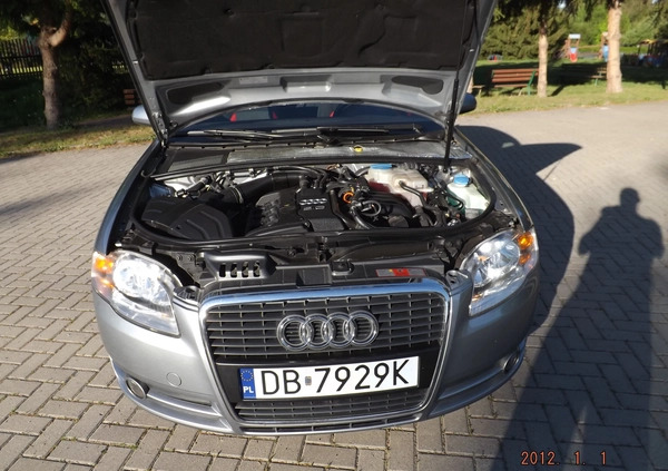 Audi A4 cena 21500 przebieg: 228000, rok produkcji 2005 z Świdwin małe 211